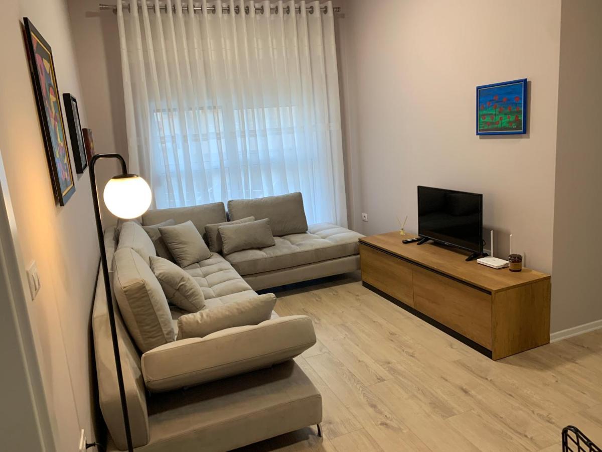 Lovely 1-Bedroom Condo In Tirana Wifi-Netflix-Ac Eksteriør billede